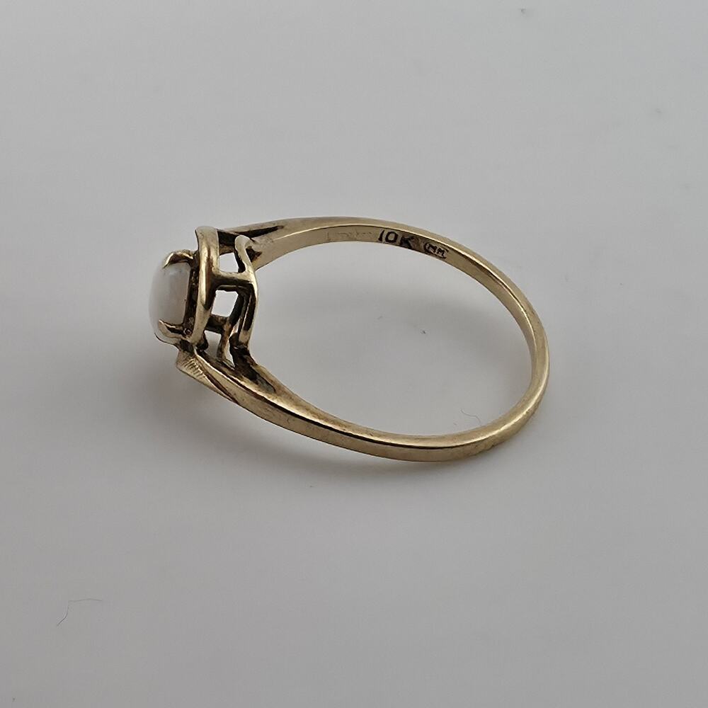 10K Yellow Gold Opal Ring Vintage Oval Cabochon Swirl Setting Size 6.25 - Picture 5 of 11